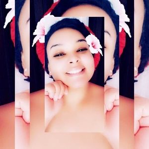 Meet your Posher, Aja